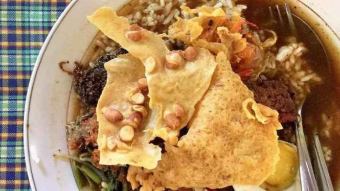 Pecel Rawon, Perpaduan lezat yang wajib dicoba setiba di Banyuwangi