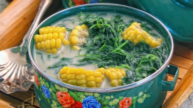 Bobor bayam jagung, sayur santan yang praktis dan lezat