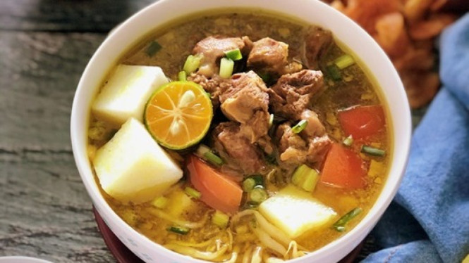 Soto Madura yang hangat dan menggugah selera