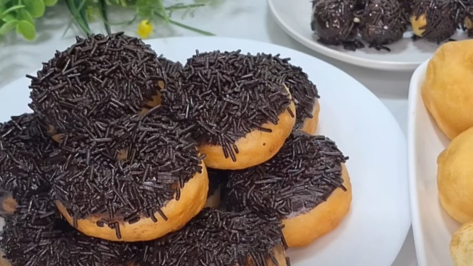 Donat enak dan mudah dibuat sendiri