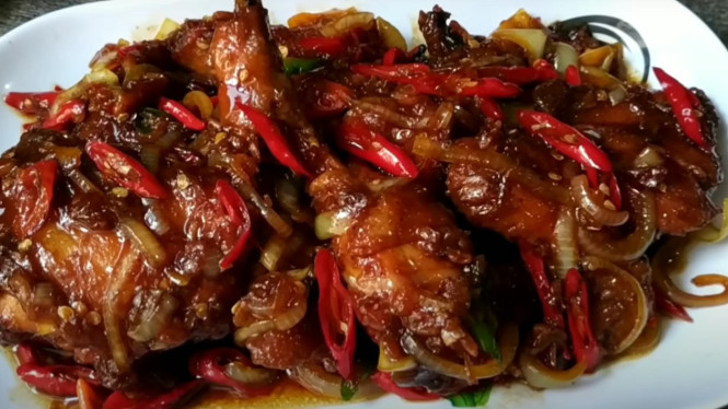 Ayam kecap gurih manis enak sekali dan mudah anda buat
