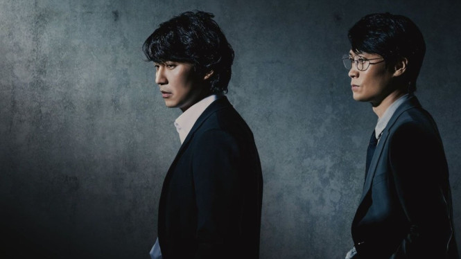 Kim Nam Gil dan Jin Seon Kyu dalam drama Through The Darkness