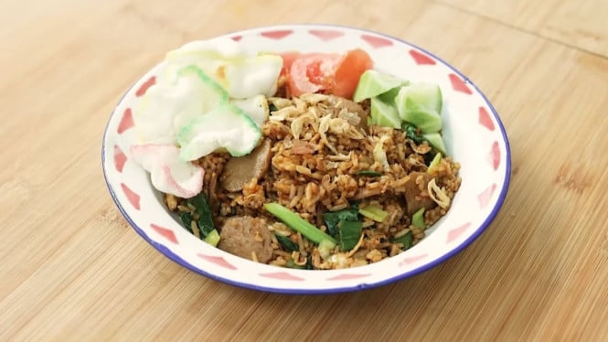 Gurihnya nasi goreng tek-tek ala chef Devina bikin nagih