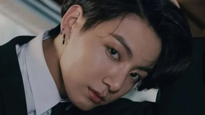 Pesona memikat Jung-kook BTS
