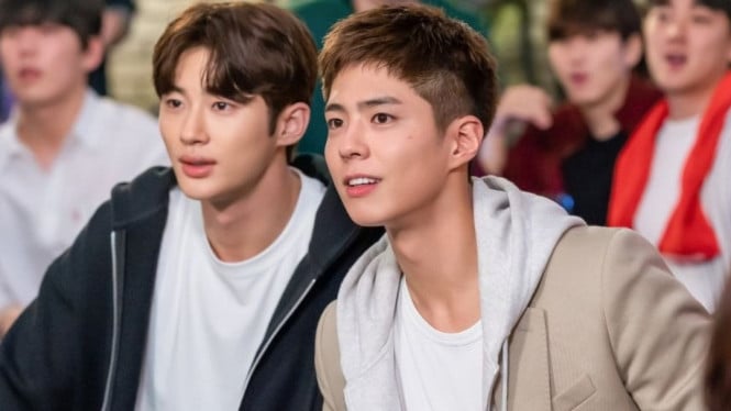Park Bo Gum dan Byeon Woo Seok di Record of Youth