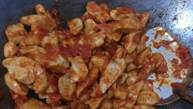 Masak otak - otak balado untuk cemilan nonton drakor