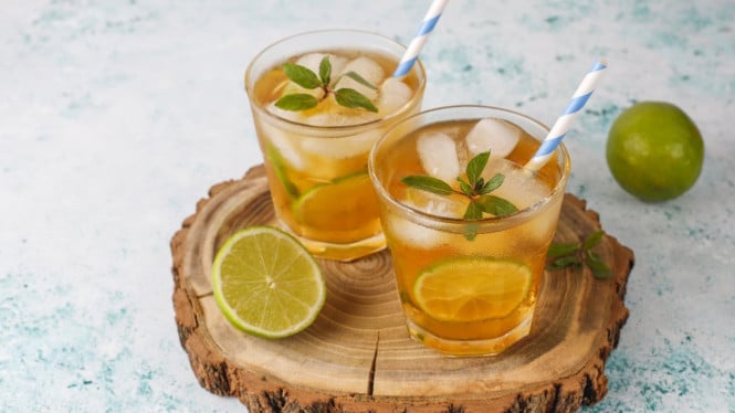 Tea punch manis segar