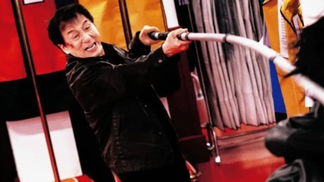 Jackie Chan dalam The Shadows Edge