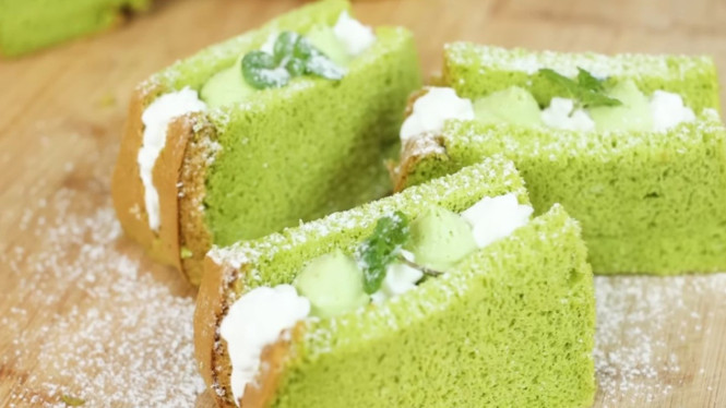 Sajian chiffon cake manis lembut bikin nagih