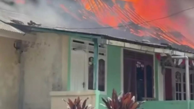 Asrama Polri di Serpong Terbakar, 20 Rumah Dinas Hangus