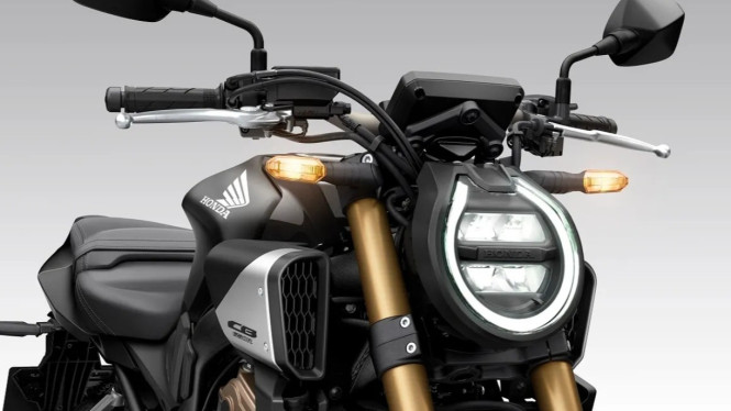 Honda CB650R tampil gagah suspensi emas