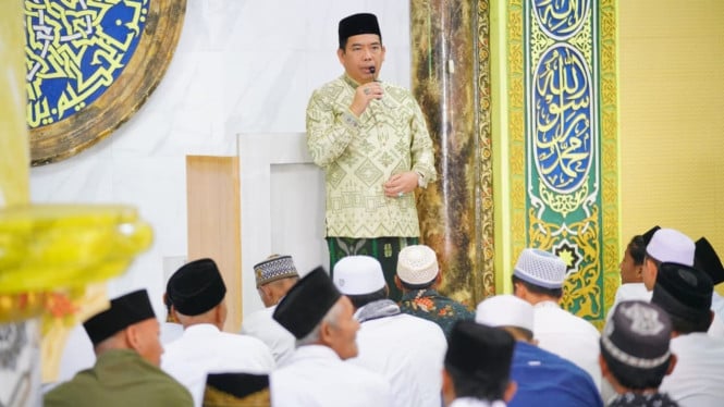 Wali Kota Probolinggo, Melakukan Safari Jumat di Ponpes An-Nur.