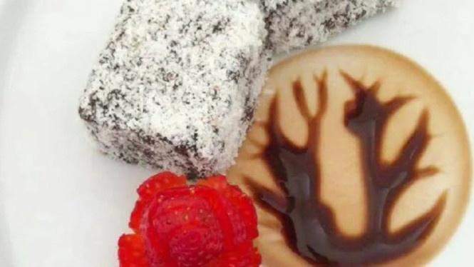 Lamington Australia Lembut Manisnya Bikin Hati Meleleh
