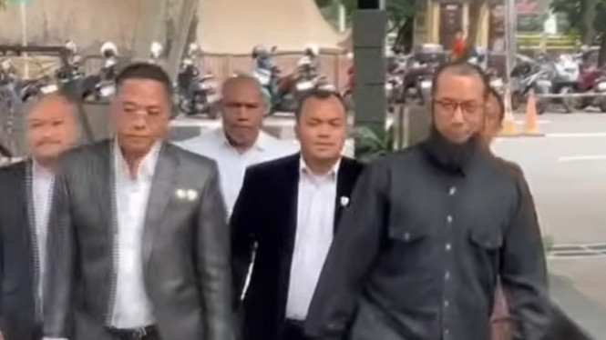 Ustadz Kondang Jadi Saksi