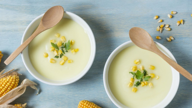 Sup jagung gurih dan menghangatkan tubuh