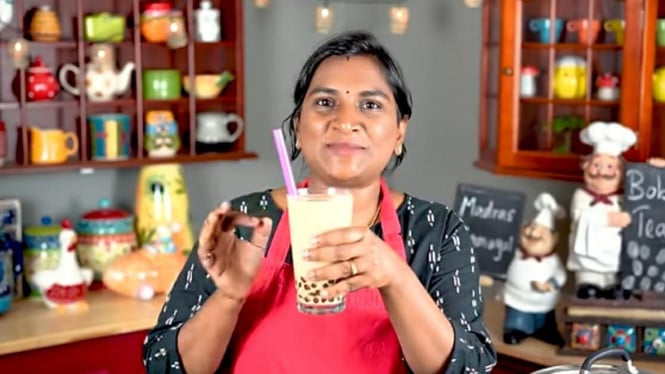Resep Bubble Tea Ala Taiwan dengan Cara Membuat Topping Boba Kenyal!