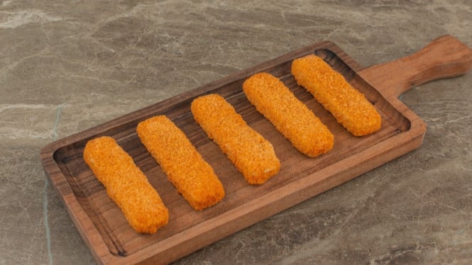 Mozzarella Goreng Dilapisi Dengan Saus Nashville