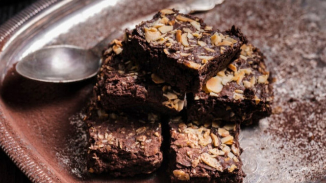 Kue brookies perpaduan antara brownies dan cookies
