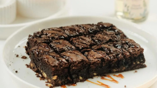 Fudgy brownies kue kaya akan rasa cokelat