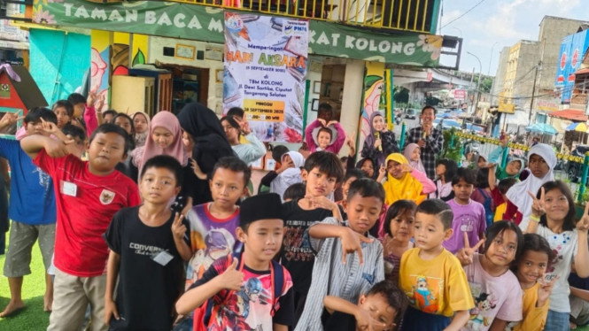 PNM dukung literasi anak lewat TBM kolong ciputat