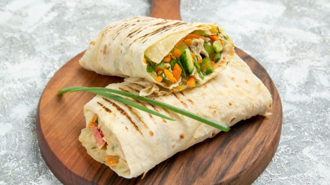 Menu olahan oat yang dijadikan chicken wrap
