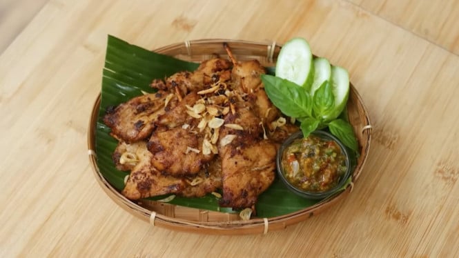 Empal atau Gepuk Ayam ala Devina Hermawan