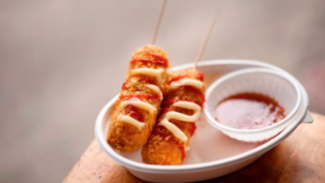 Camilan lezat corndog mudah dibuat