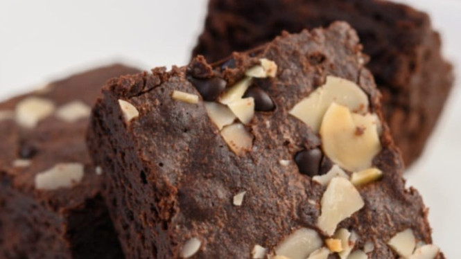 Dessert cokelat lezat twix browkies