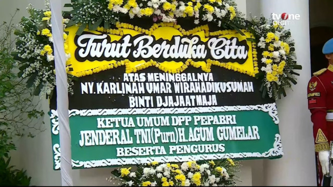 Gibran pimpin upacara pemakaman Karlina di TMP Kalibata Jakarta