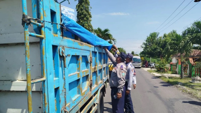 Dishub ponorogo siapkan portal pembatas cegah truk odol rusak jalan