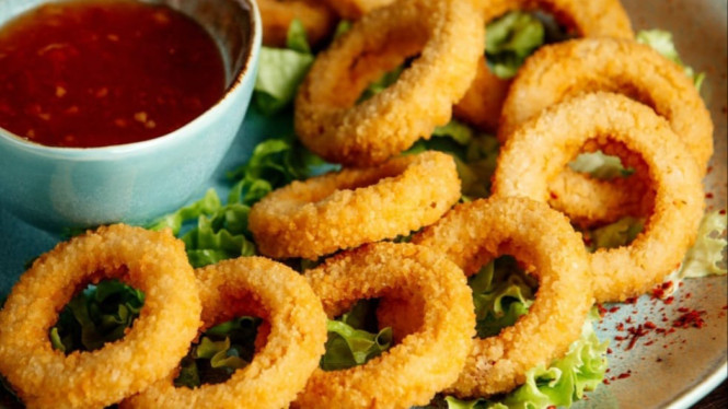Camilan lezat crispy onion rings