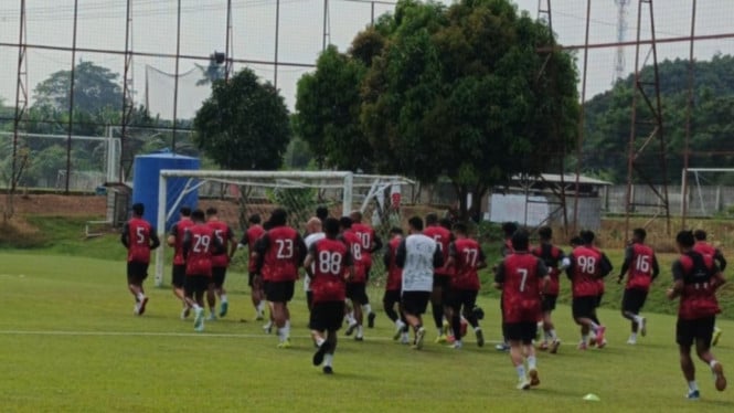 Sesi latihan Persija Jakarta