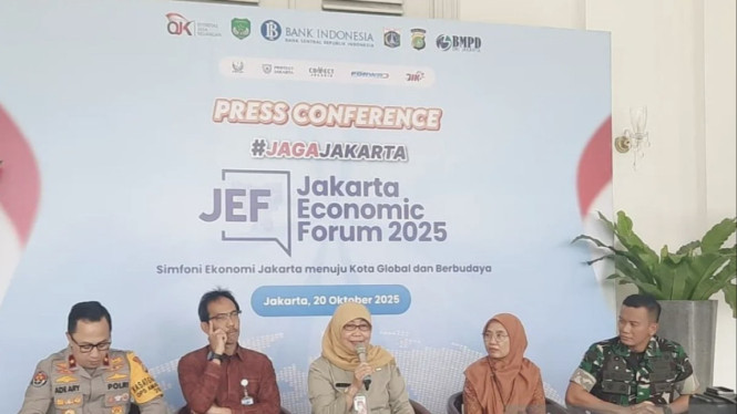Asisten Perekonomian Keuangan Sekda DKI di Balai Kota