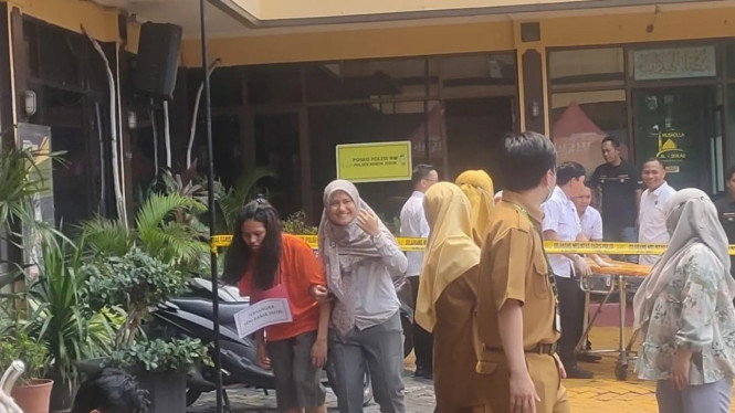 Reka ulang kasus aborsi di Mapolsek Kebon Jeruk