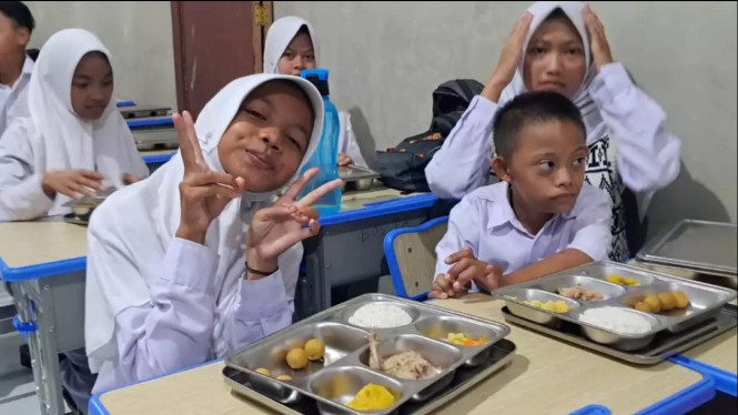 Ilustrasi Makan Bergizi Gratis