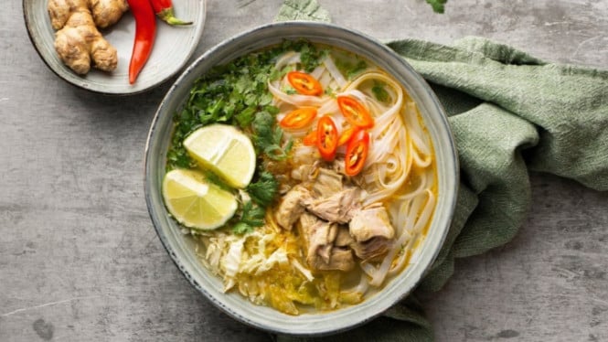 Hidangan lezat soto ayam