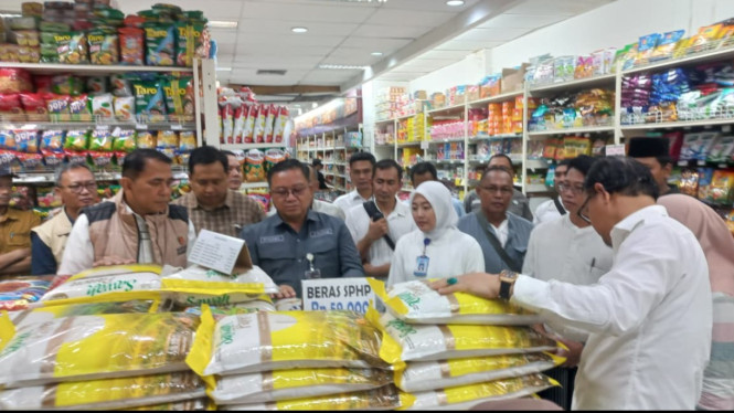 Inspeksi Mendadak Beras di KDS Probolinggo