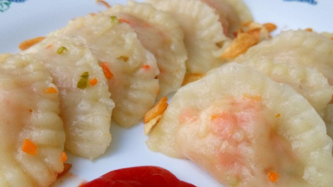 Dimsum hakau ala restoran dengan ikan dori