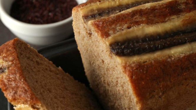 Kue lezat banana choco bread