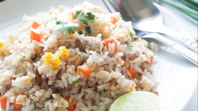 Lezatnya nasi goreng kornet sapi