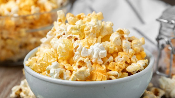 Popcorn renyah untuk teman nonton