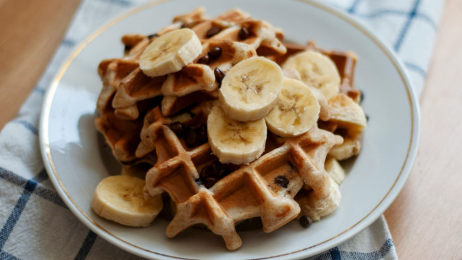 Waffle untuk sajian pendamping coklat dingin