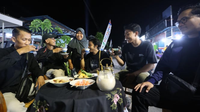 Keramahtamahan Suku Osing di Festival Ngopi Sepuluh Ewu