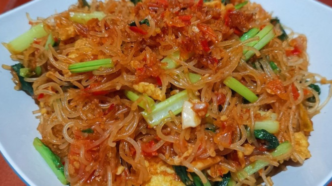 Bihun Goreng Gila,Pedasnya Bikin Nambah Terus