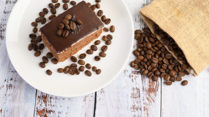 Creamy dan legit tiramisu brownies