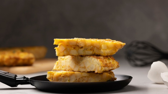 Cita rasa lokal cake singkong