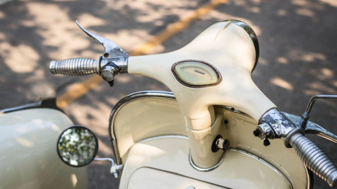 Vespa klasik yang antic