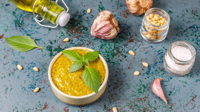 Chimichurri butter saus pendamping makanan