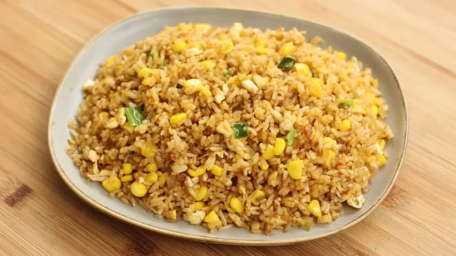 Nasi goreng telur gurih siap disantap