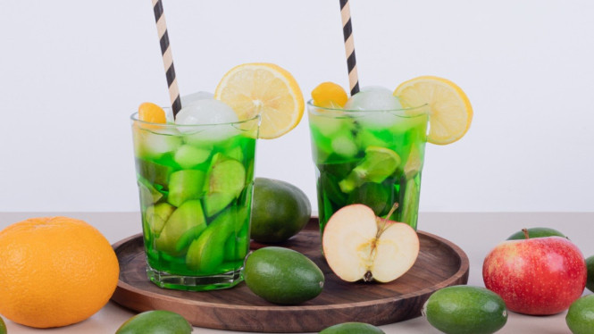 Fruit punch segar cocok untuk takjil buka puasa